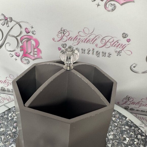 Spinable organizer Grey with clear crystal knob top spins office kitchen clean - Picture 4 of 4